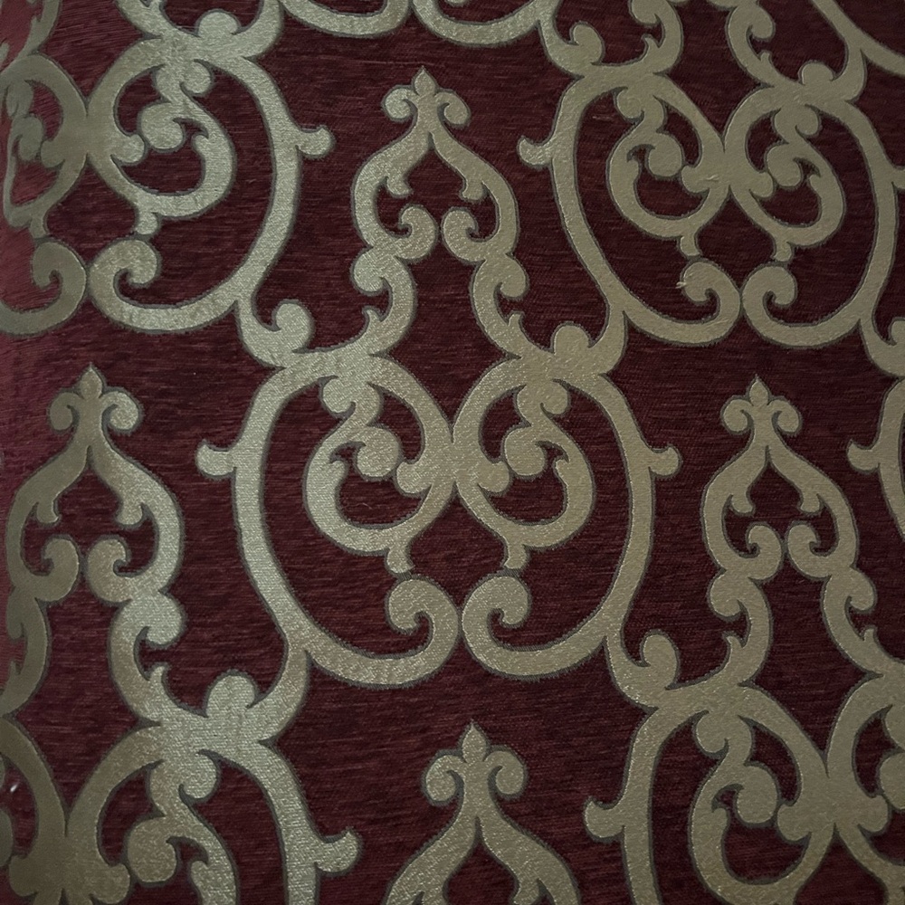 Queen size comforter set - Picture 7 of 8